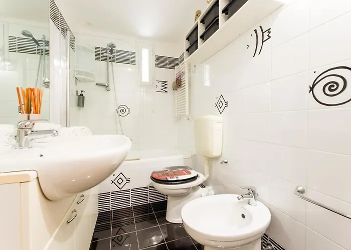 Bernardo House By Holiday 24 Genova