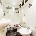Bernardo House By Holiday 24 Gênes