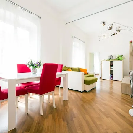 Appartement Bernardo House By Holiday 24 Gênes